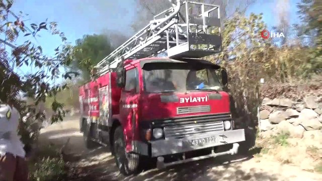 Ekmek fırınında korkutan yangın...Yaşlı kadın gözyaşlarına boğuldu