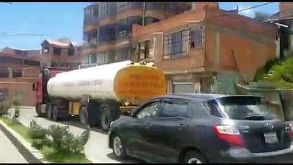 Tres muertos en choques con policías en Bolivia