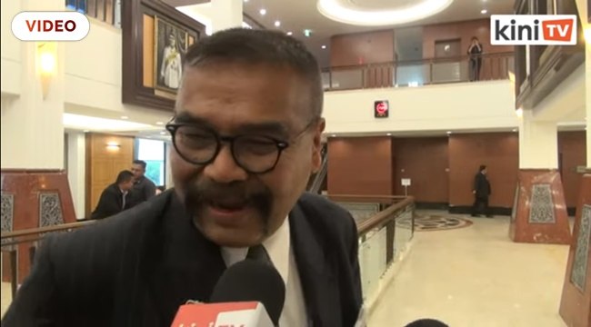 'Bincang peruntukan' dedah anggota parlimen yang hadir pertemuan di rumah Azmin