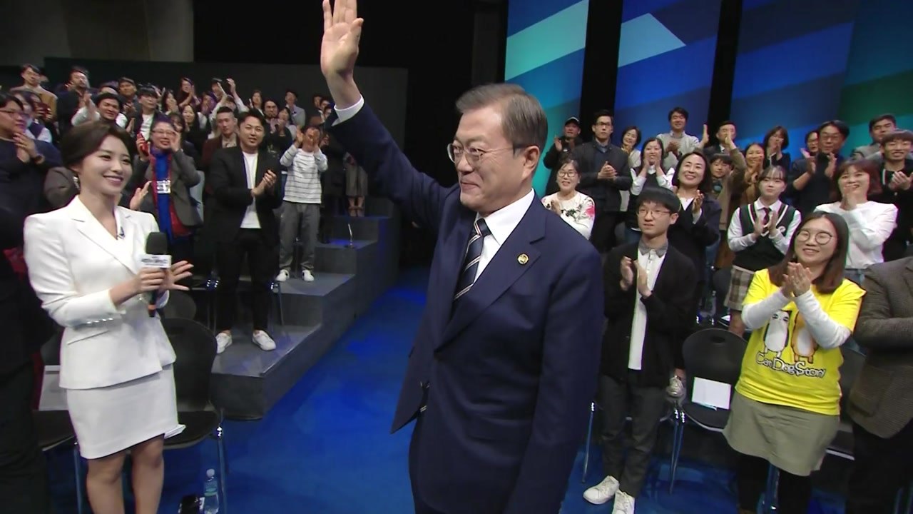 전 청와대 국민소통수석이 본 '국민과의 대화' 의미는? / YTN