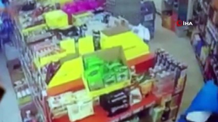 Bursa’da süpermarket soygunu güvenlik kameralarına yansıdı