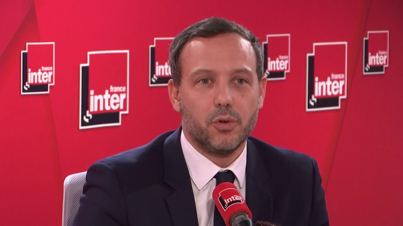 Adrien Taquet : "L'exposition à la pornographie concerne près de 50% des moins de 12 ans, c'est une forme de violence. De même qu'un enfant qui assiste à des violences conjugales n'est pas un témoin, c'est une victime."