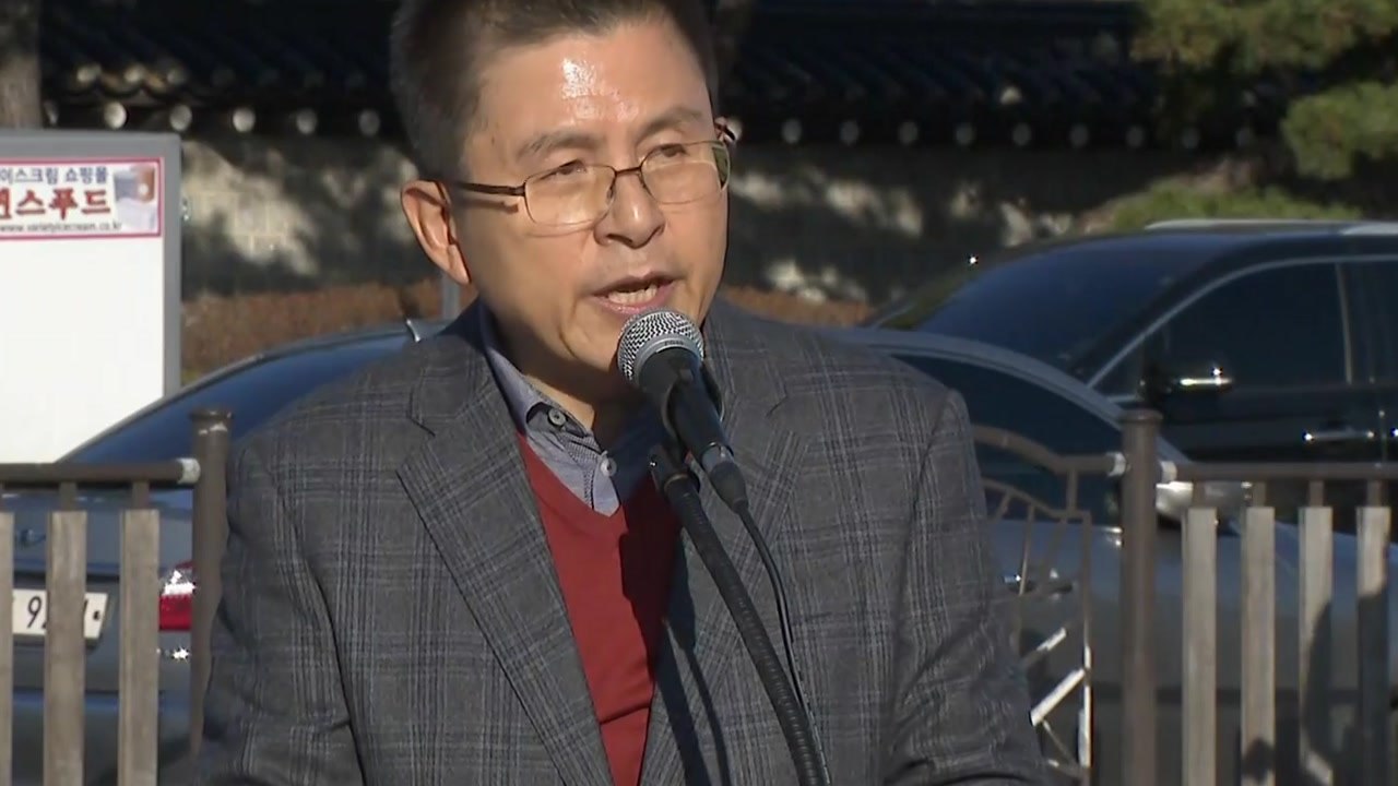 한국당 황교안 "목숨 걸겠다"...무기한 단식 돌입 / YTN