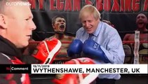 Boris Johnson enfile les gants de boxe avant son débat télévisé