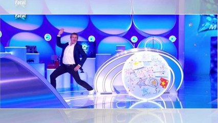 Jean-Luc Reichmann déchaîné par une question coquine dans les 12 coups de midi : "Faut que je me con