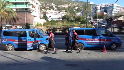 Ayşenur'un intiharına neden olan amcasının oğlu adliyeye sevk edildi.