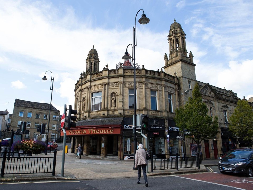 How the Victoria Theatre in Halifax prepares for its huge shows