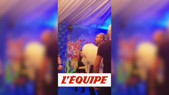 Lucas Moura et son étrange partenaire de danse - Foot - WTF