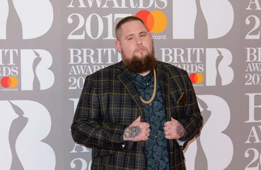 Rag 'n' Bone Man splits from wife