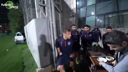 Kerim Frei'a antrenman sonrası Brezilya usulü kutlama