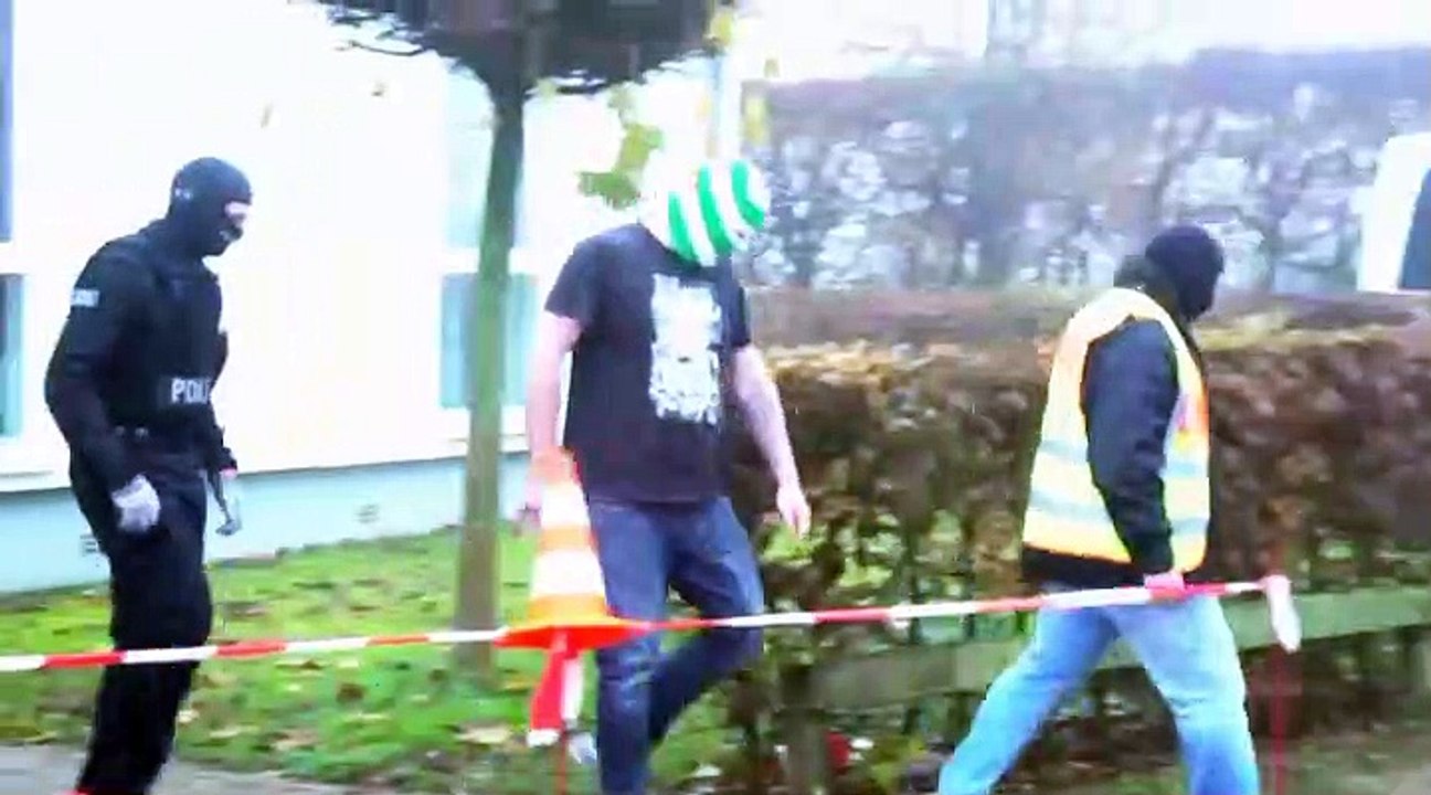 Bremen: razzia gegen rechtsextremen verein "phalanx 18"