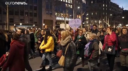 Spagna, la testimonianza di una donna vittima di violenza:  "la paura di incontrarlo per strada"