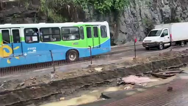 Transtornos no trânsito, no KM 0, da Leste Oeste, em Cariacica