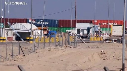 احتجاجات العراق تطال موانئه وضغوط دبلوماسية لحل الأزمة