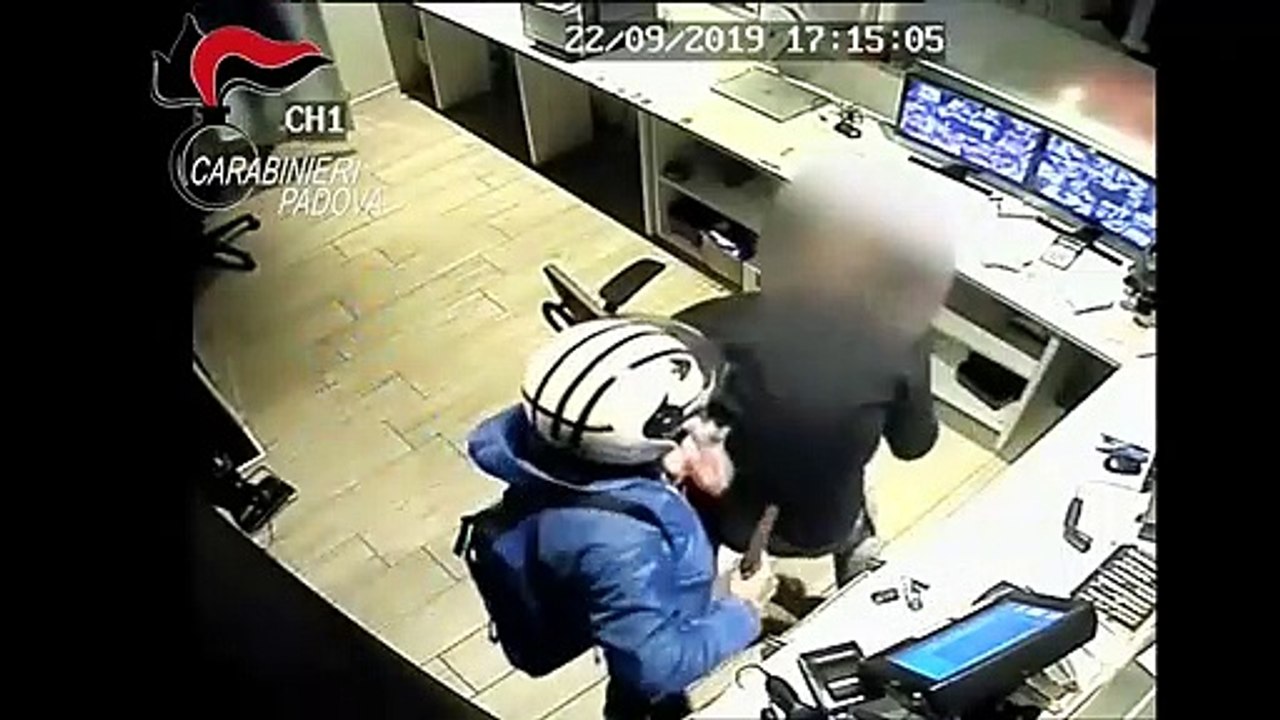 Mestrino (PD) - Rapina con ''finto assalto'' in sala slot, dipendente era complice (20.11.19)