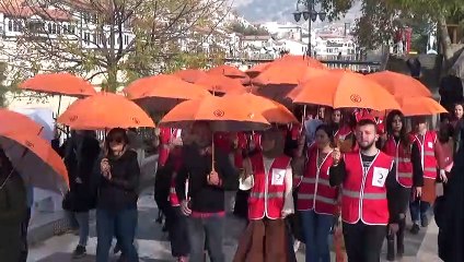 Kadına yönelik şiddete karşı 'turuncu şemsiye' açıldı - AMASYA