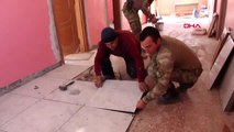 Türk askeri tel abyad'da okul tadilatı yapıyor