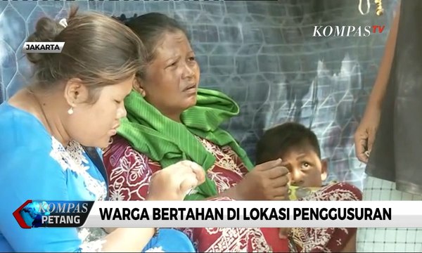 Rumah Sudah Rata dengan Tanah, Warga Gusuran Sunter Jaya Bertahan