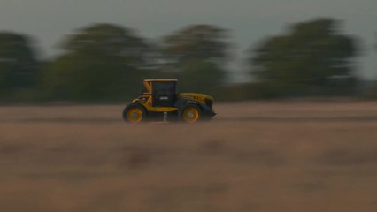JCB secure World’s Fastest Tractor record