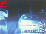 Policial é desintegrado por uma luz enquanto abordava um carro