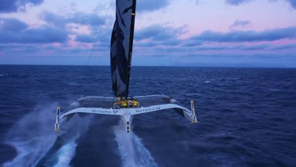 Gitana Team 2019 : Le drone de Yann Riou survole le Maxi Edmond de Rothschild en approche de Cape Town