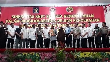 Istri Umar Patek Sandang Status WNI