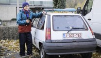 A cause de la zone basse émission à Bruxelles, Raymond, handicapé, ne peut plus utiliser sa voiture