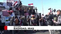 شاهد: رقص وغناء بعد سيطرة متظاهرين على جسور في بغداد