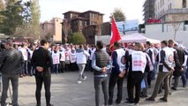 İstanbul-ibb'de işten çıkarılan işçilerden imza kampanyası