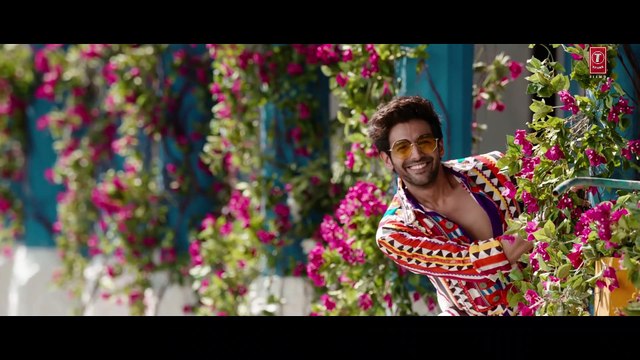 Pati patni aur woh ankhiyon se goli mare | Pati patni aur wo |