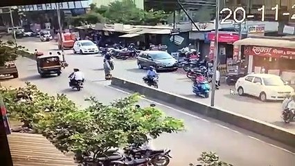 Dare-devil Maharashtra cop nabs thief even after being shot