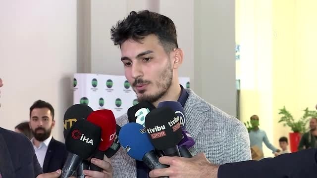 Trabzonspor'un kalecisi Uğurcan Çakır: Her maçımızı kazanıp şampiyon olmak istiyoruz
