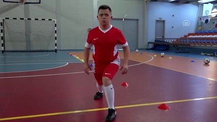 Down Sendromlular Futsal Milli Takımı "Dünya Spor Oyunları"na hazırlanıyor