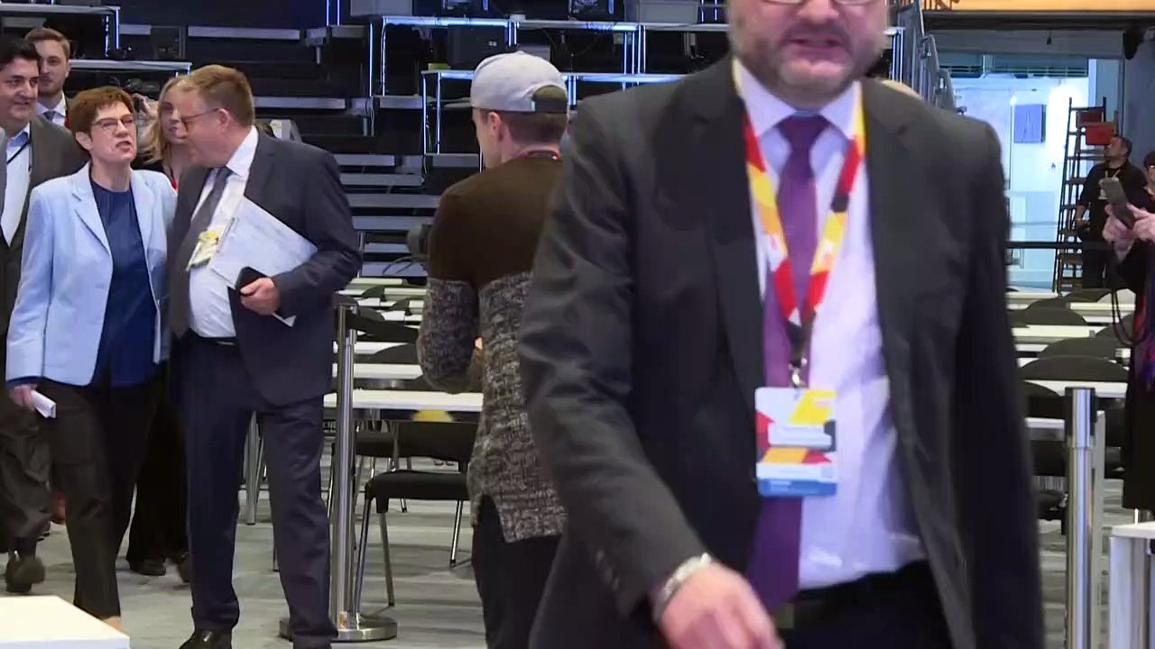 Kramp-karrenbauer: cdu braucht kluge köpfe wie friedrich merz