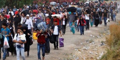 Son Dakika: Bakan Akar: Yaptığımız harekatlar sonucu 400 binden fazla Suriyeli Afrin'e döndü