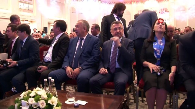 Cumhurbaşkanı Yardımcısı Oktay: 'Cumhurbaşkanlarımızın belirlediği 1 milyar dolarlık ticaret hacmi hedefine ulaşmak için engelleri kaldırmalı ve yeni işbirlikleri kurmalıyız'