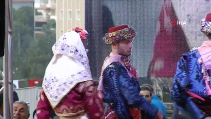 Kılıçdaroğlu İzmir’de kız öğrenci yurdu açılışına katıldı