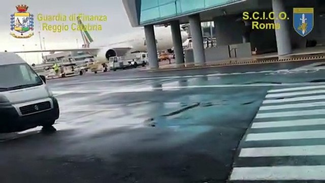 Reggio Calabria - 'Ndrangheta e gioco d'azzardo, estradata latitante dal Montenegro (21.11.19)