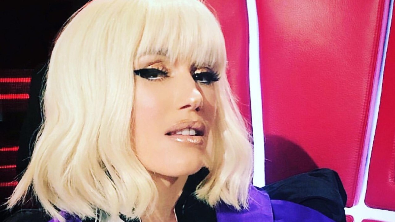 Gwen Stefani Looks So Different With a Blunt Bob and Bangs