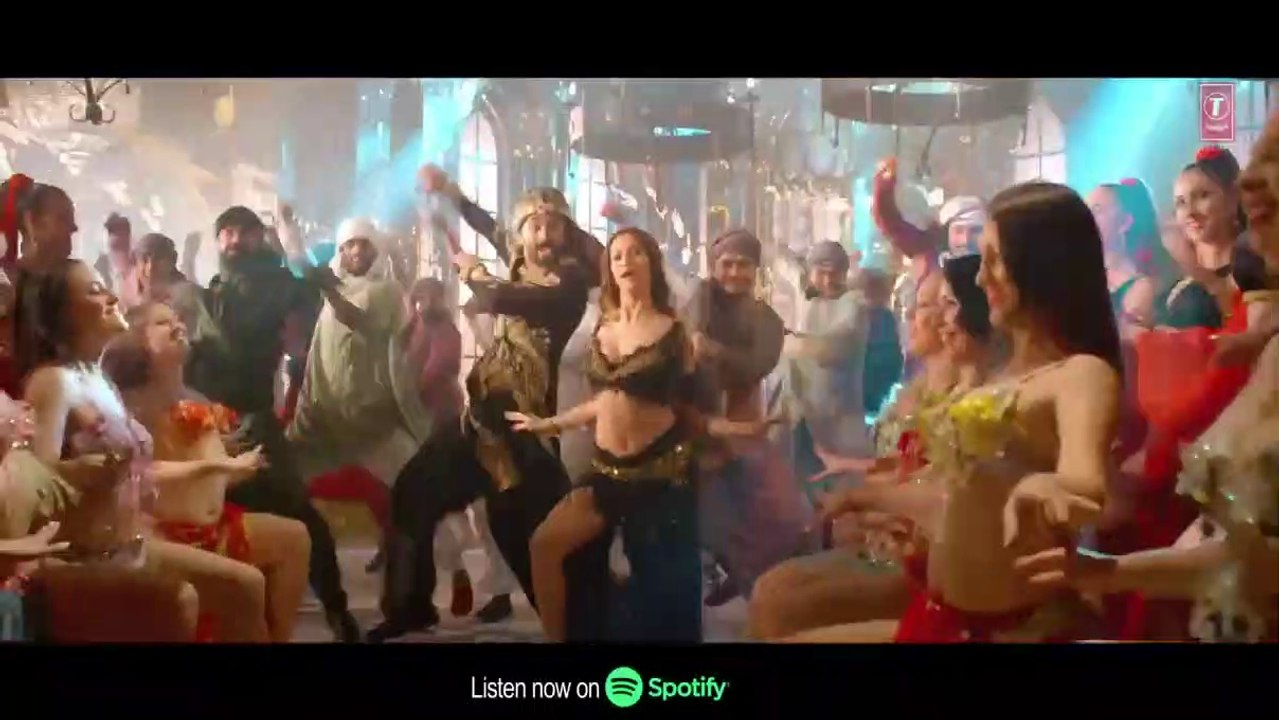 walla_walla_full_video_song_pagalpanti_latest_new_bollywood_songs_2019_new_hindi_songs_2019_C2DZrNwTEaI_720p