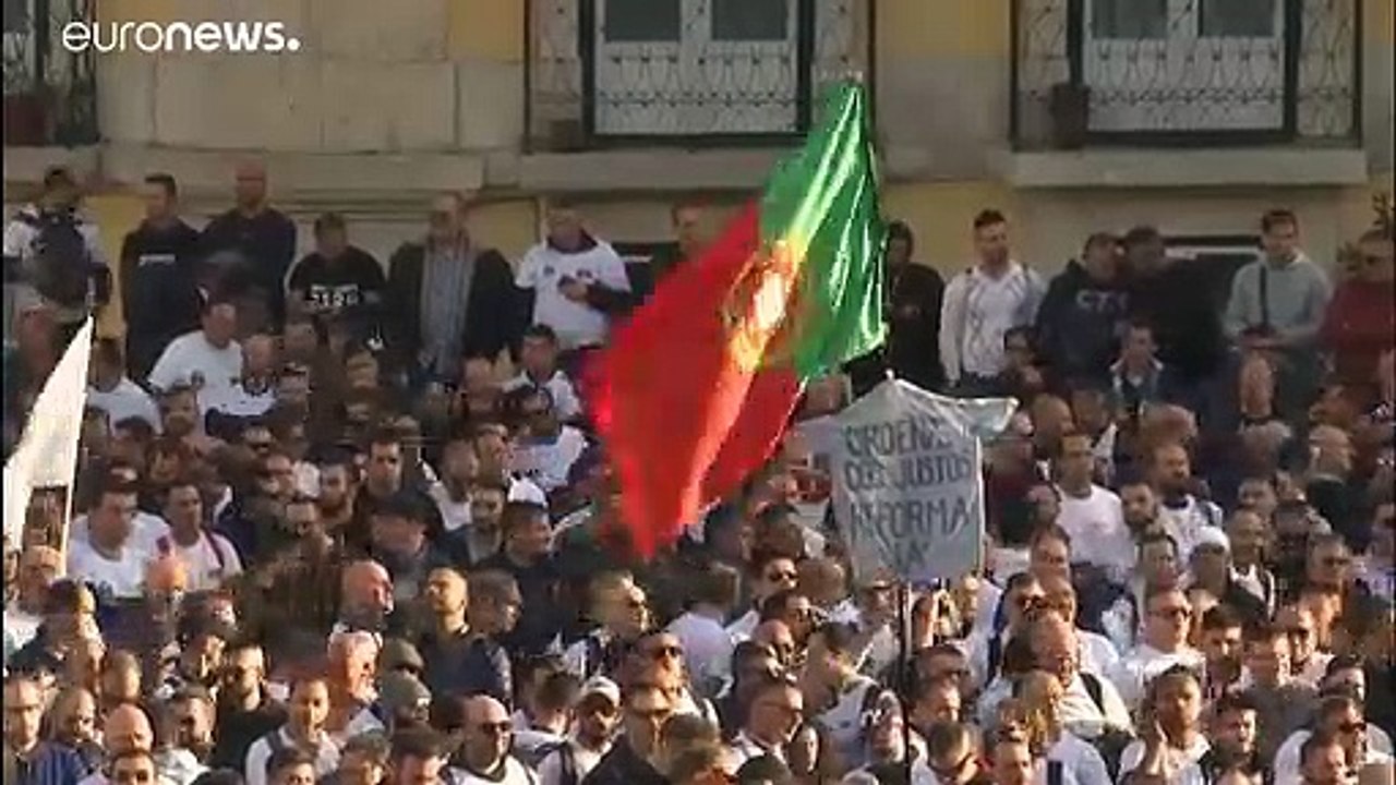 Größte Proteste seit Jahren: Polizei macht gegen Regierung mobil