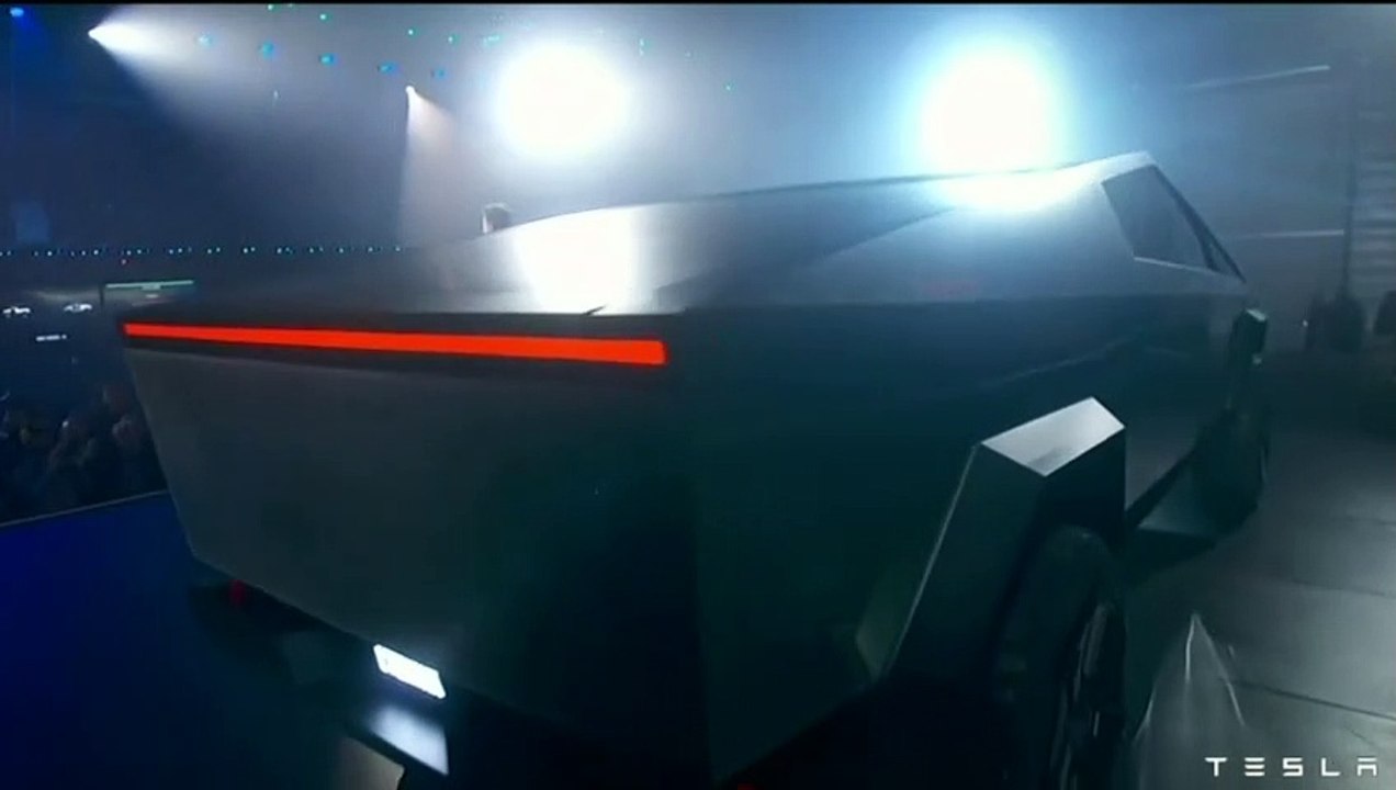 Peinliche Panne bei Präsentation von Tesla-Truck