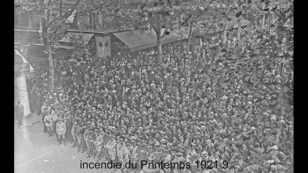 Famous great fires of Paris and its Fire people early 20th century