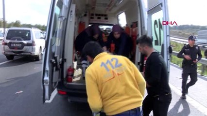 İstanbul-ümraniye tem otoyolu'nda kaza yapan otomobil ikiye bölündü 1 ölü