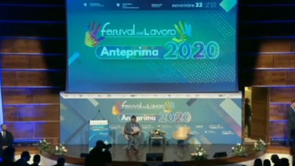 Roma - Meloni al Festival del Lavoro: "Indebitiamo i nostri figli per il reddito di cittadinanza"