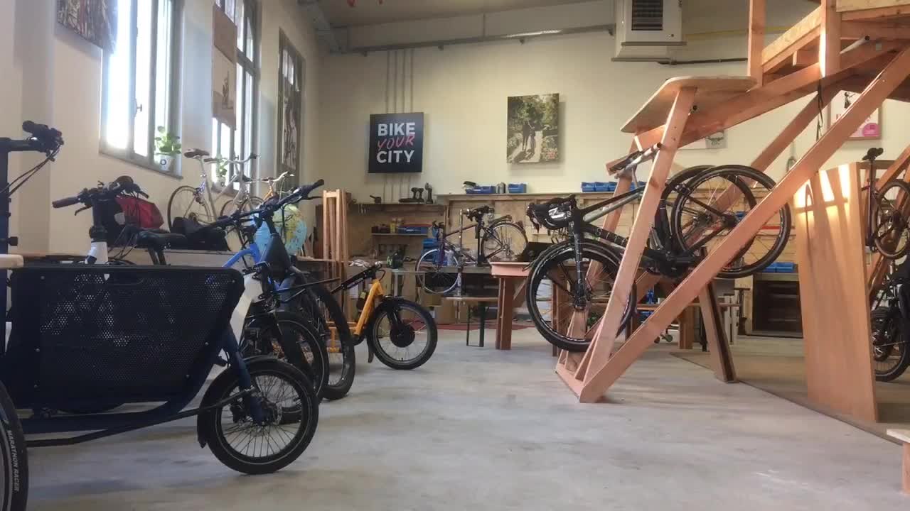 Laeken : Bike Your Planet, le magasin qui utilise le vélo comme levier social (vidéo Germani)