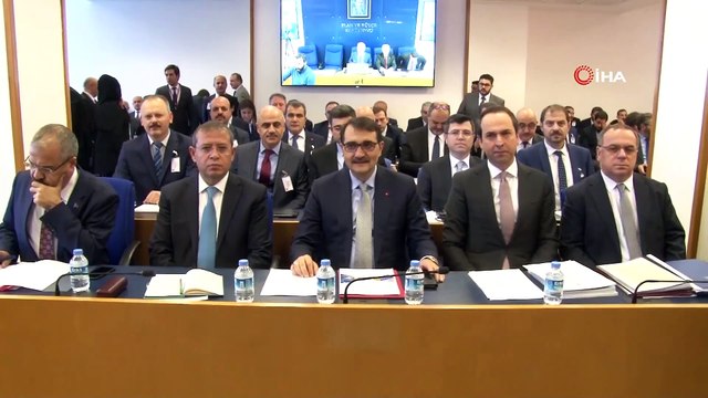 Enerji Bakanı Dönmez'den 'KKTC'ye Doğalgaz, Doğu Akdeniz ve Elektrik' Açıklaması