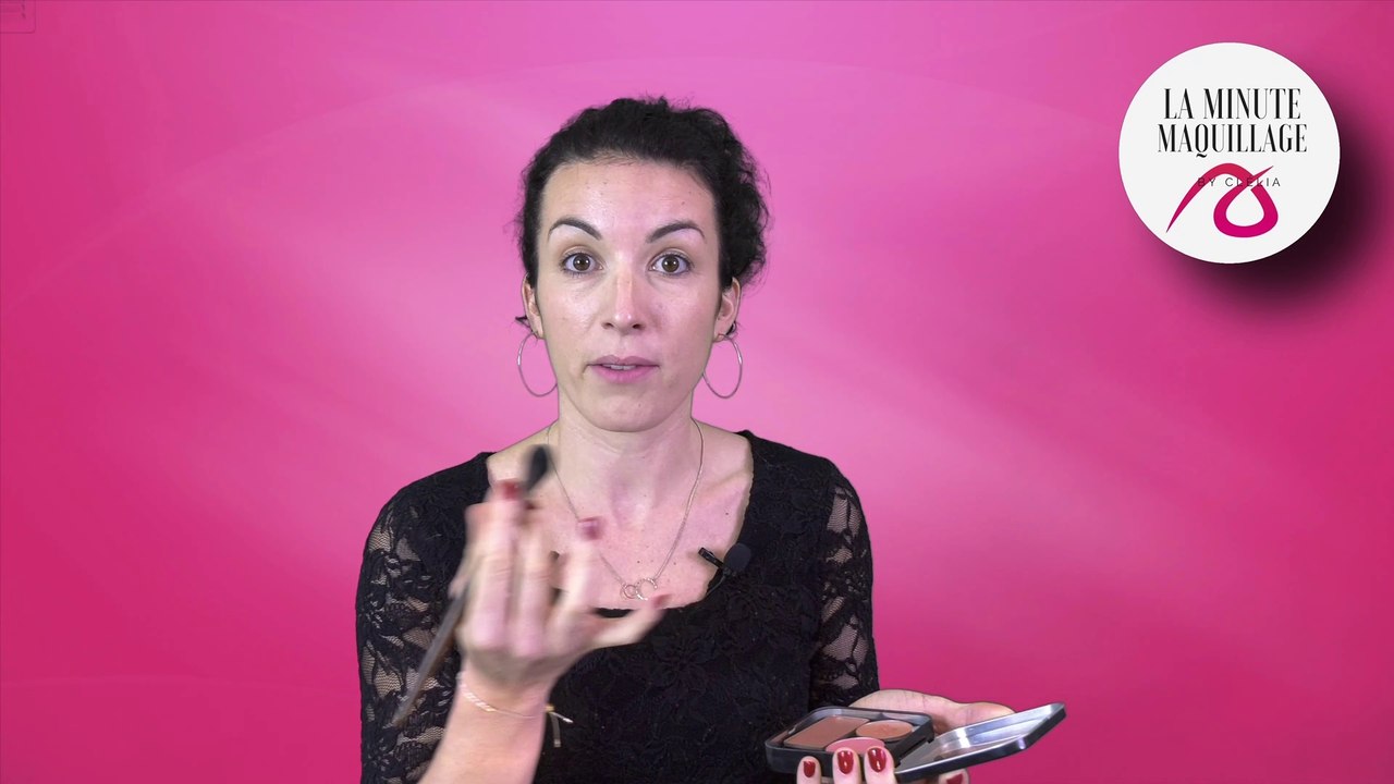 La  minute maquillage #2 : Comment appliquer le blush ?