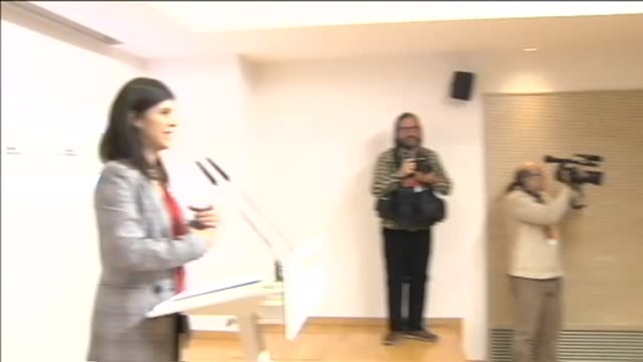 PSOE y Podemos consultan a sus bases sobre el acuerdo de coalición