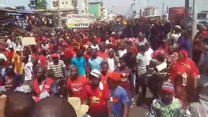 Manif contre le 3eme mandat: le cortège progresse à pas de caméléons...